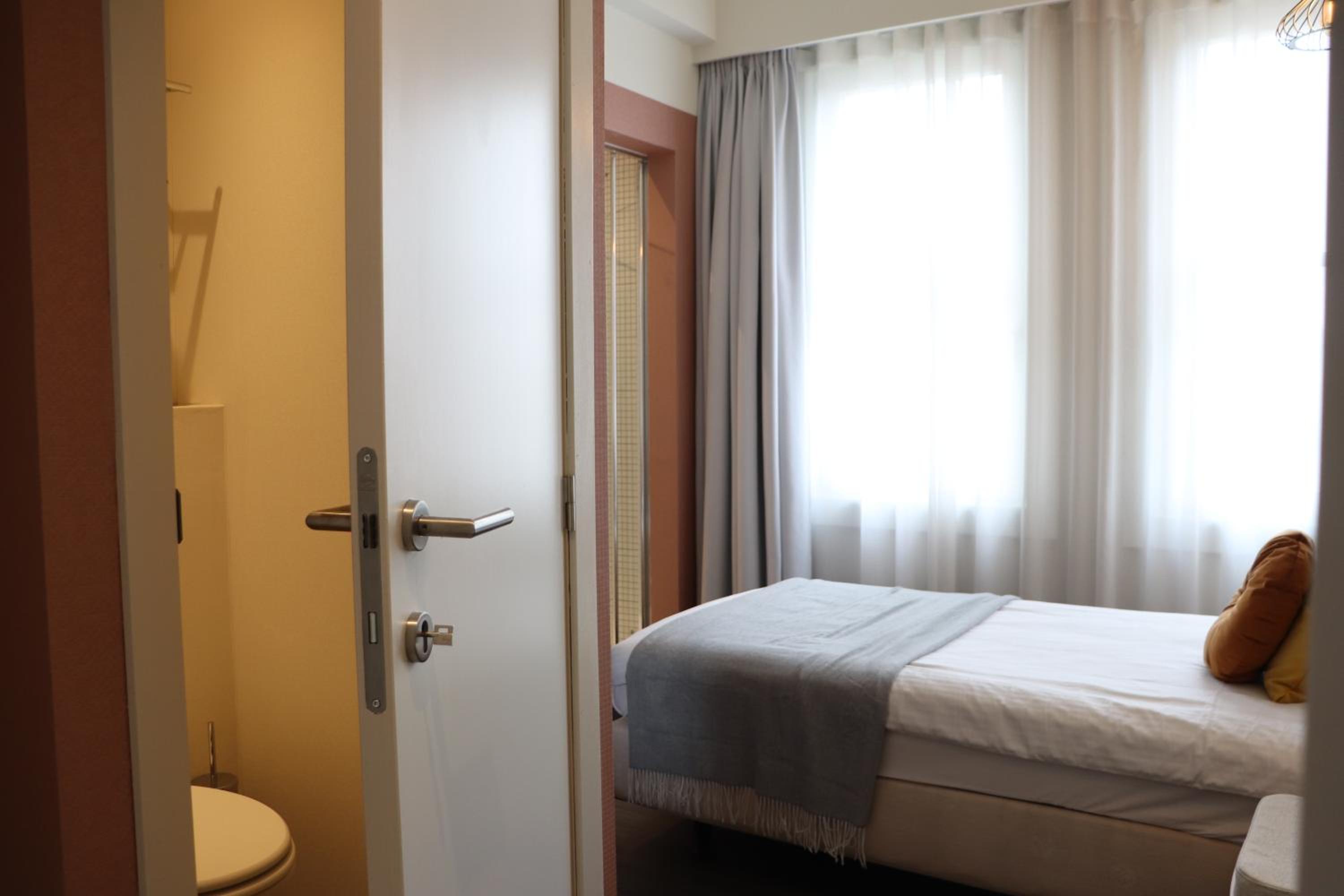 غرفة مريحة مفردة صغيرة، Leopold Hotel Ostend 2/5