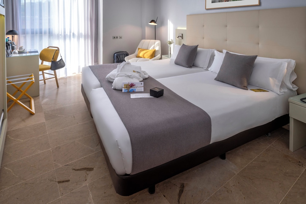 TOWER, COMFORT, DOUBLE BED