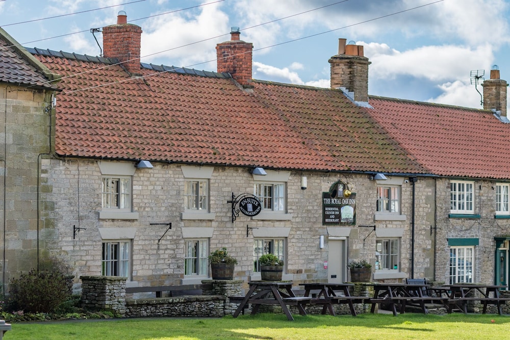 The Royal Oak Inn 40/49