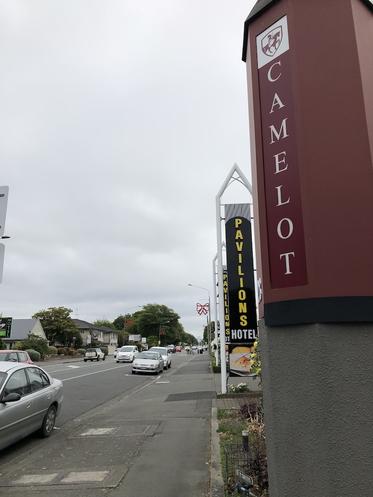 Camelot Motor Lodge 51/62