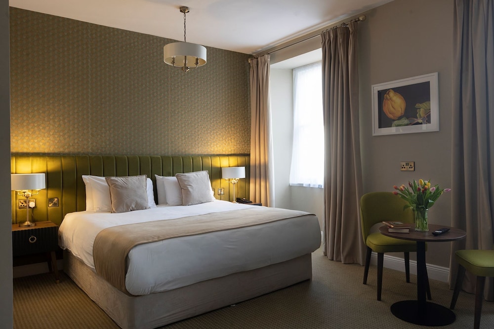 CAHIR HOUSE HOTEL 16/54