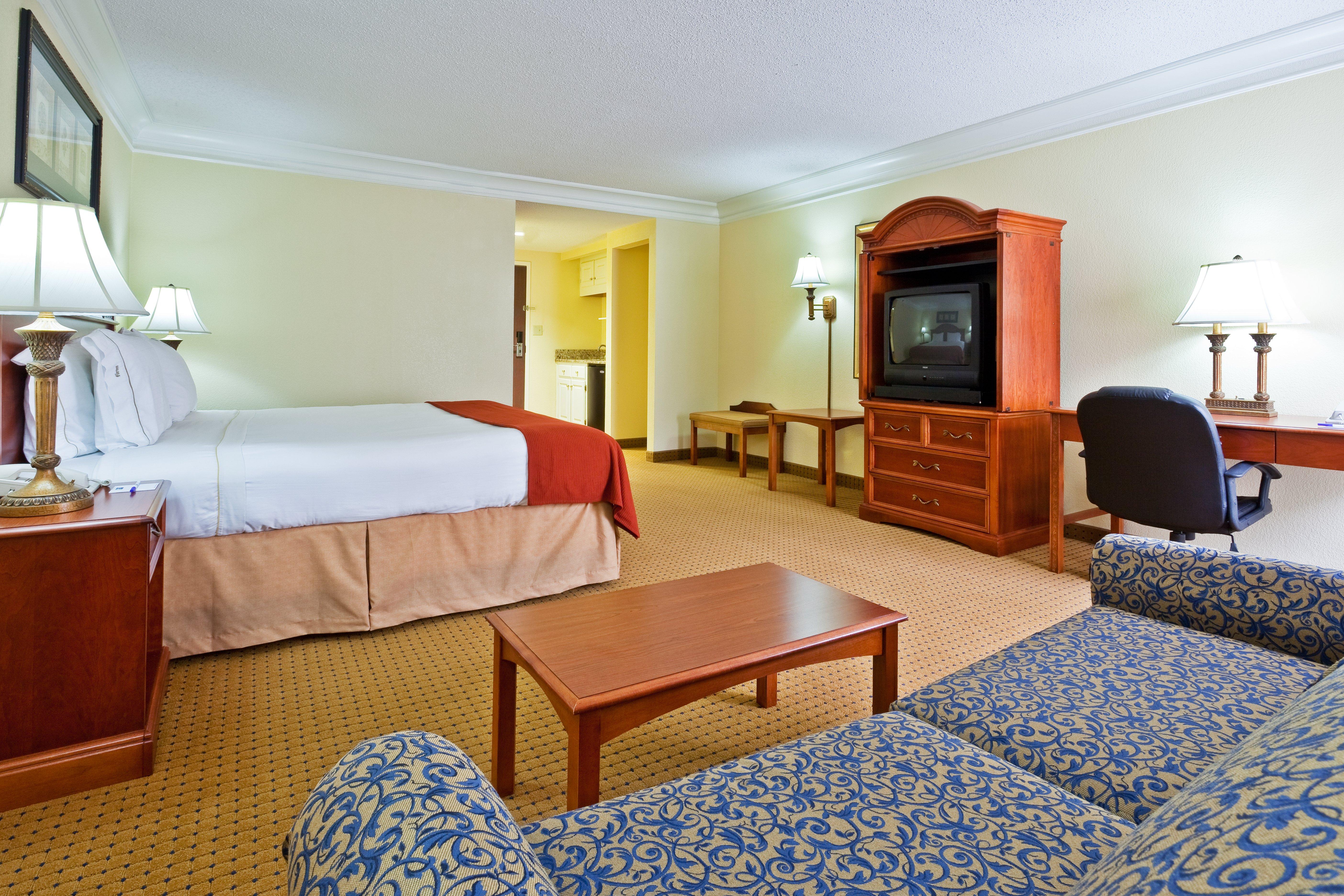Suite, King Bed