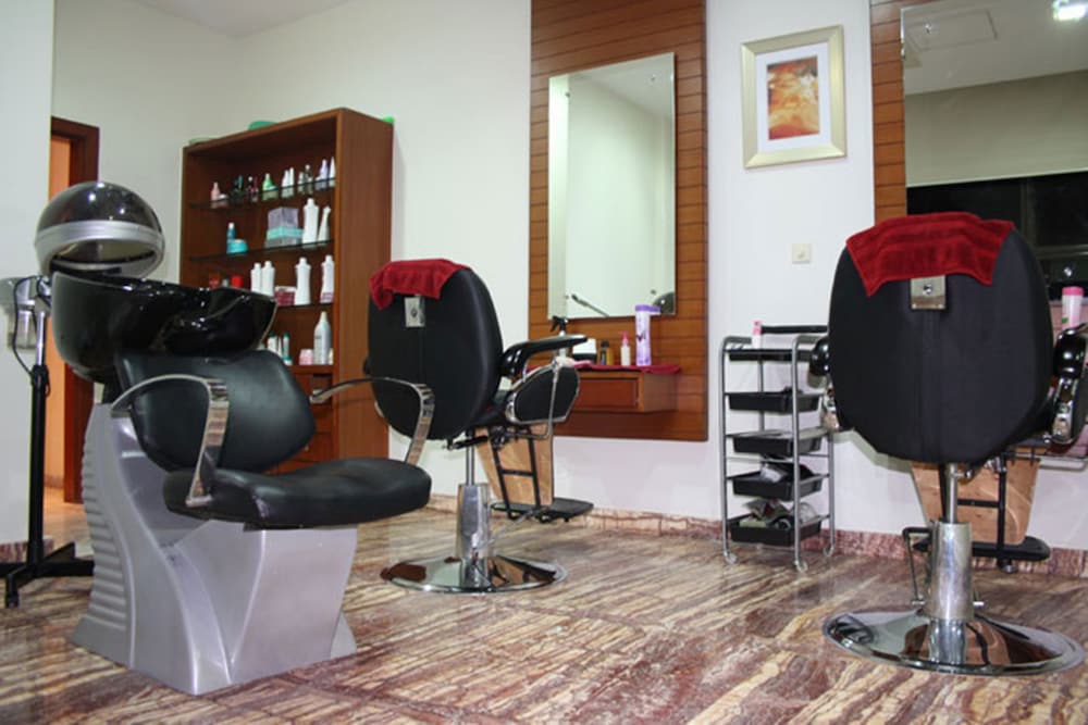 ROYAL ORCHID CENTRAL KIREETI 50/63