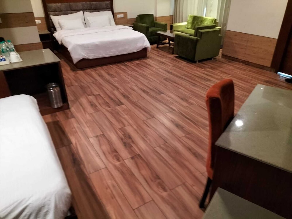 Hotel Ambica 20/40
