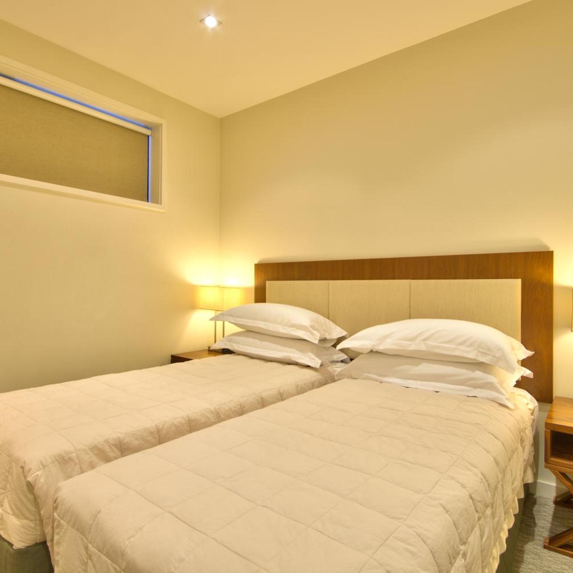 2 Bedrooms, Executive, Apartment, Lake View, 2 Bathrooms