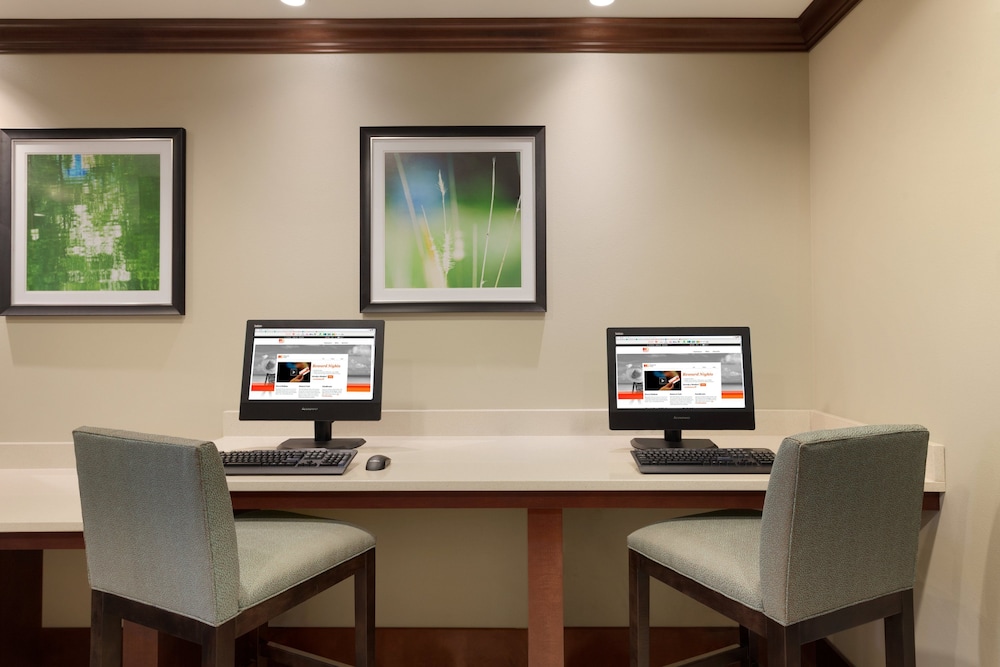 Staybridge Suites MIDLAND 48/49