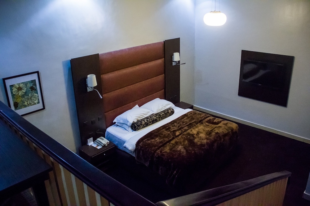 Best Western Starfire Hotel 12/75