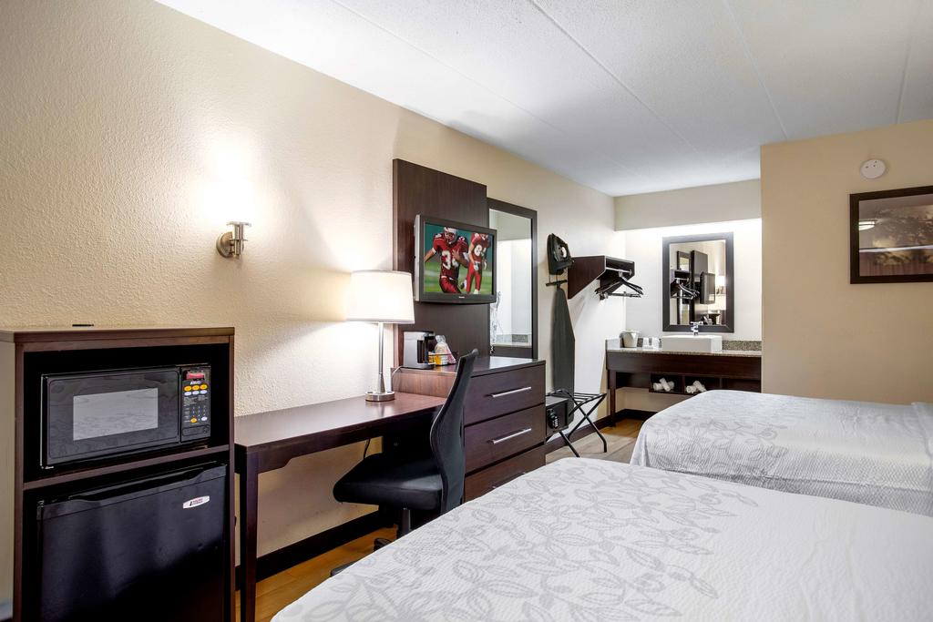 Red Roof Inn Plus San Francisco Airport 14/27