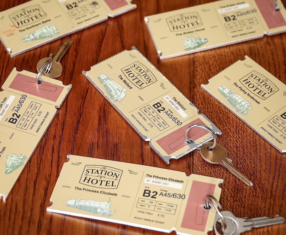 Station Hotel 49/56
