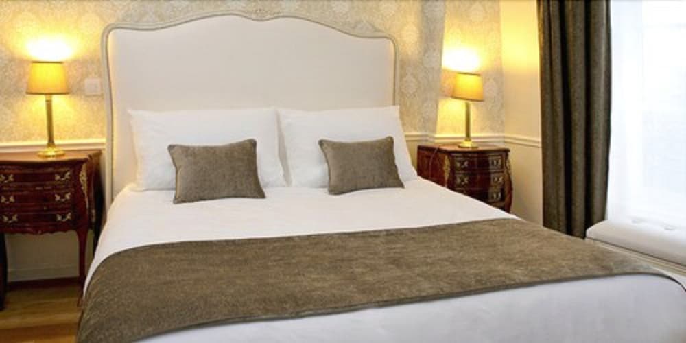 Hotel Eiffel Trocadero 12/55
