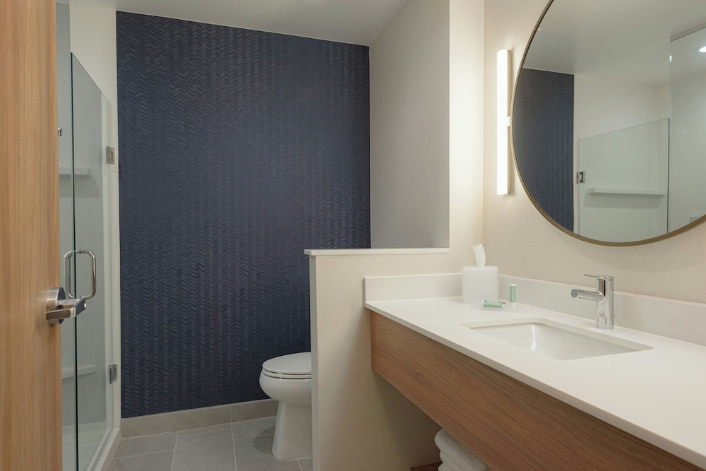 Fairfield By Marriott Inn & Suites Cincinnati Oakley 22/25