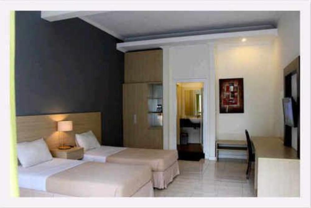 Tanjung Plaza Hotel 5/16