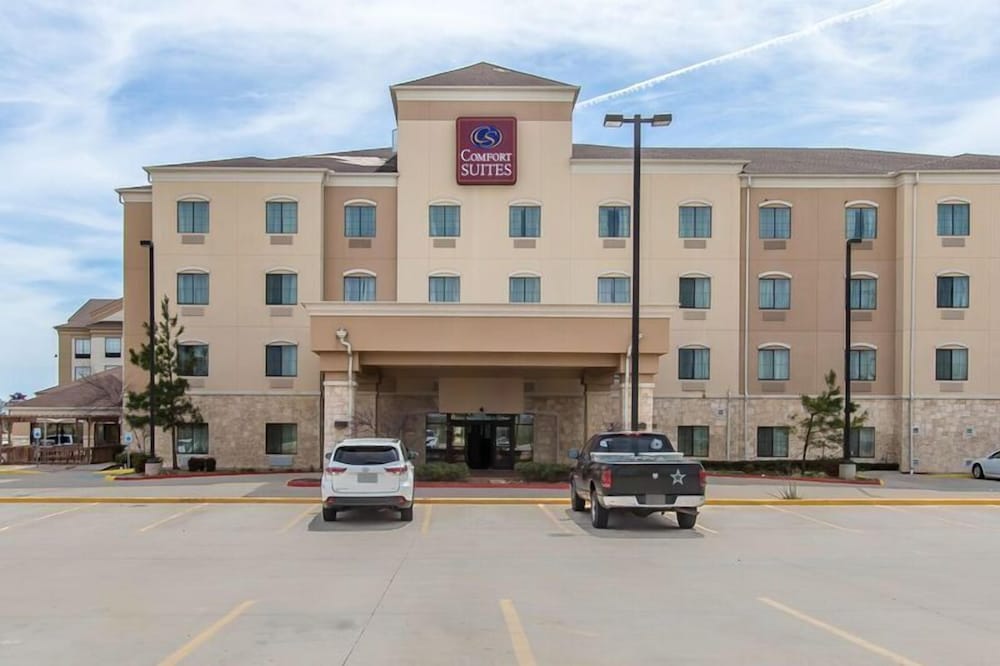 Comfort Suites Lawton Near Fort Sill 54/56
