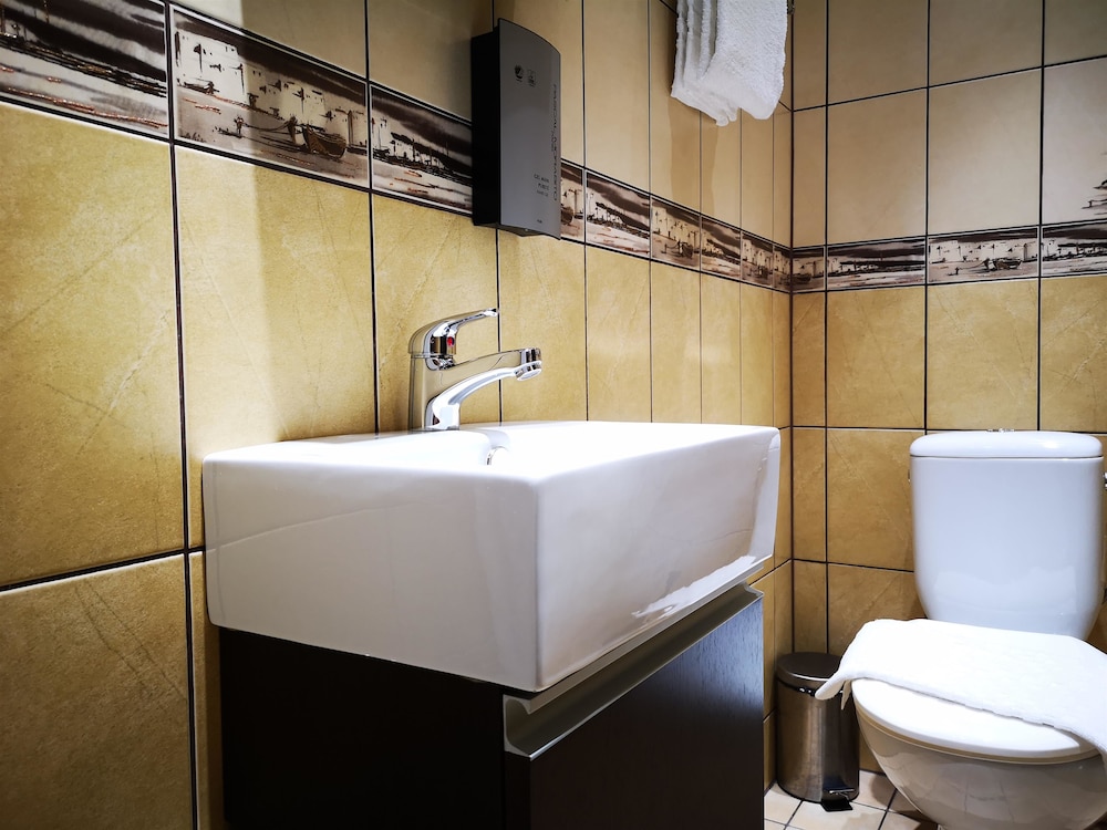 Best Western Plaza Hotel 15/65