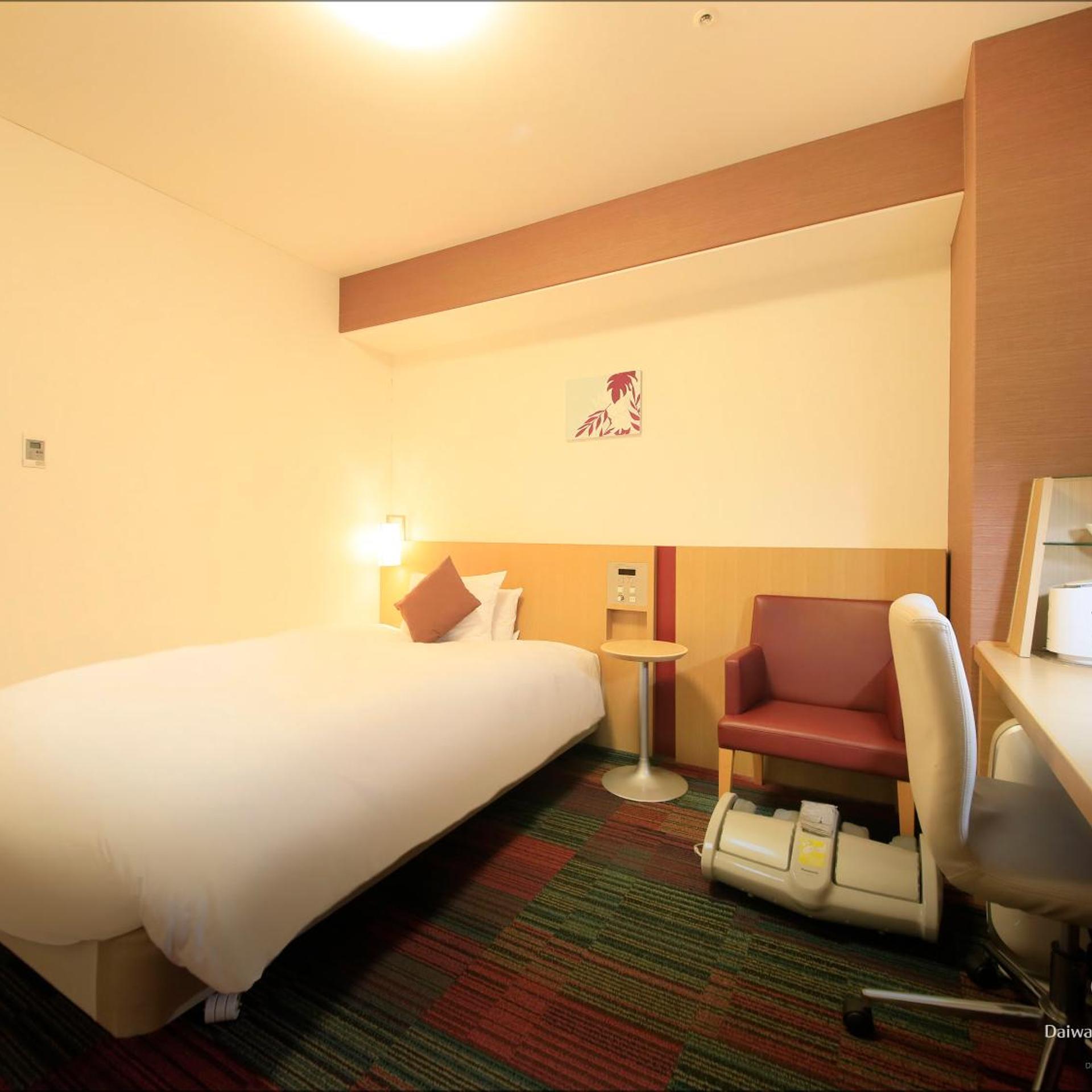 Ladies, Double Bed