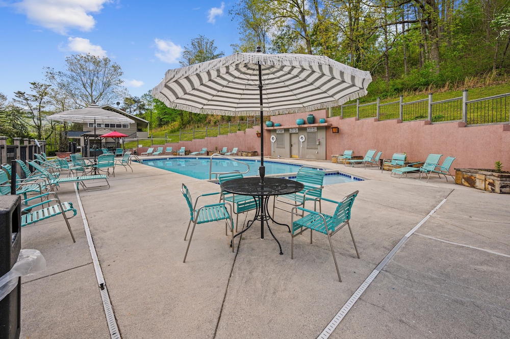 Country Town N Suites 49/65