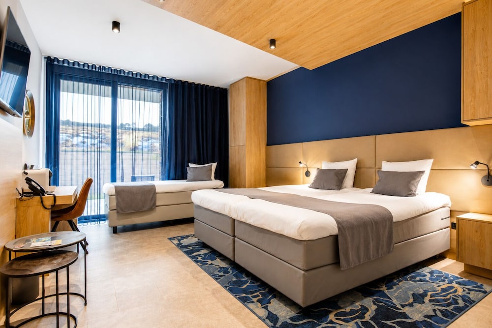 Family, Triple, 1 King and 1 Single Beds
