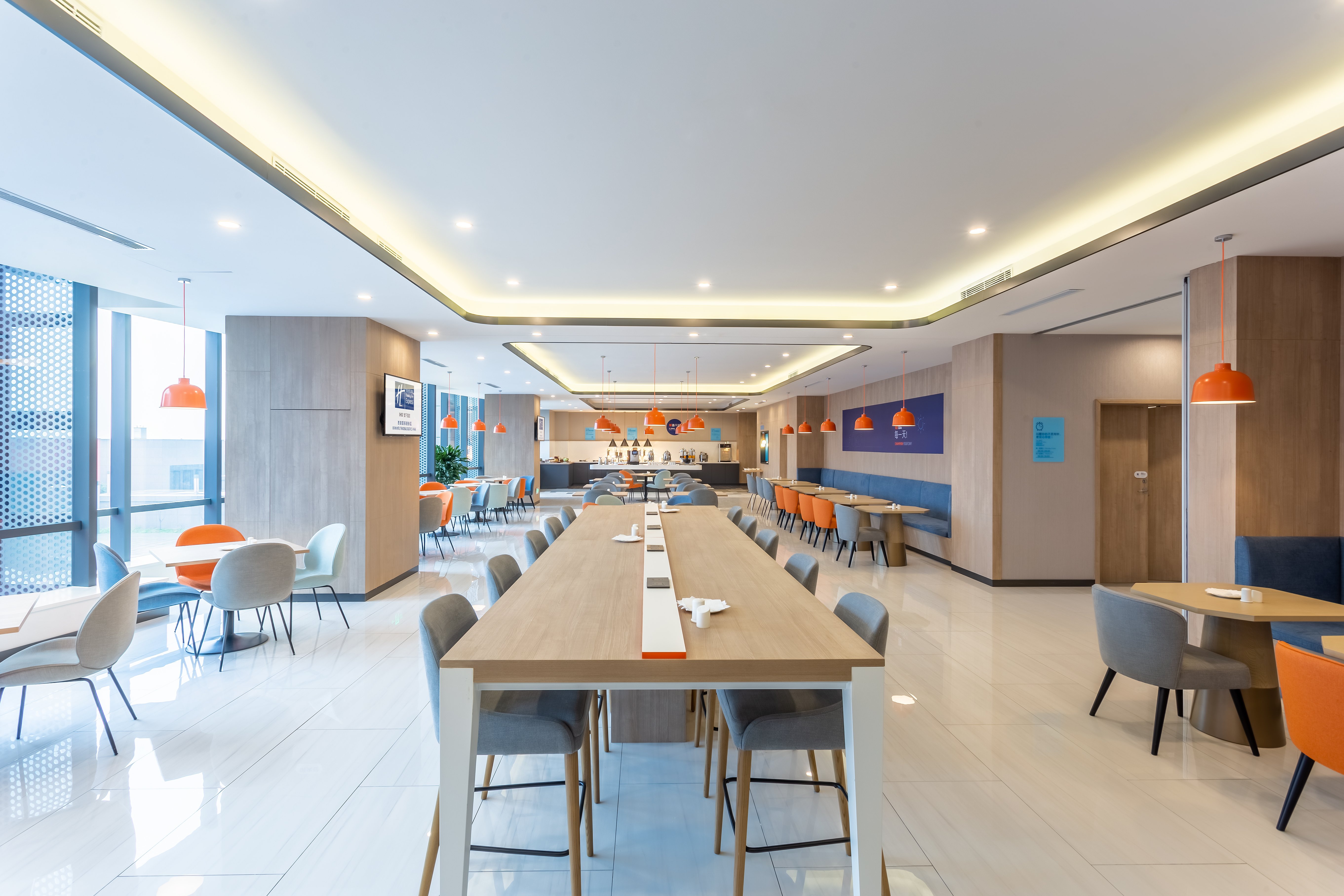 Holiday Inn Express Xi'an Intl Trade&Logistic Park 37/50
