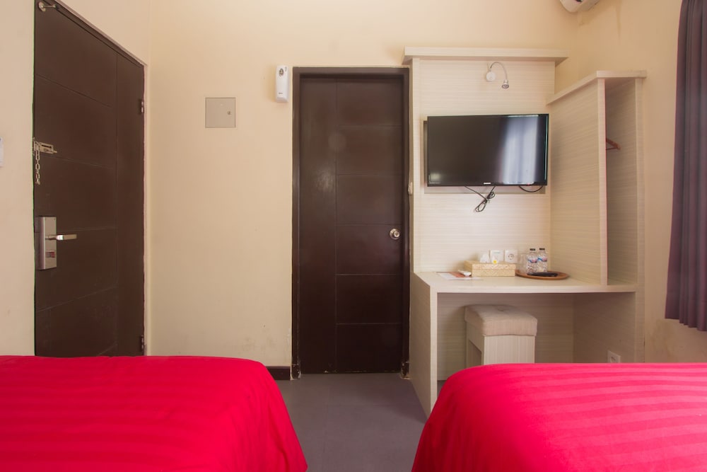 Maxi Hotel Kedonganan 13/47