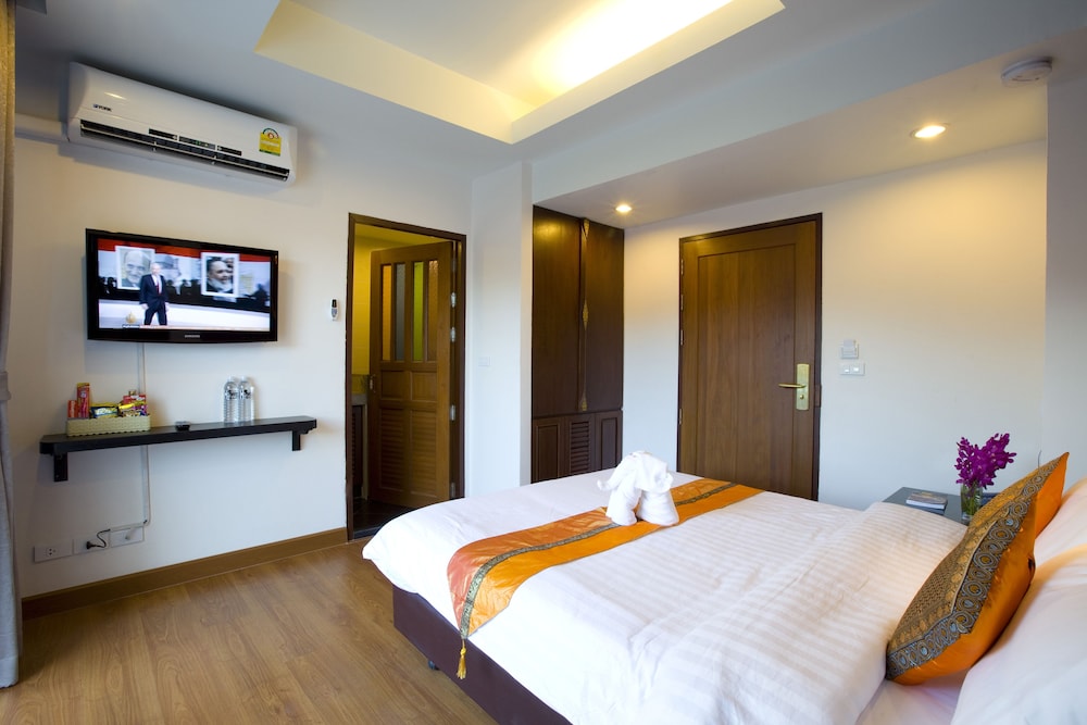 Korbua House 11/50