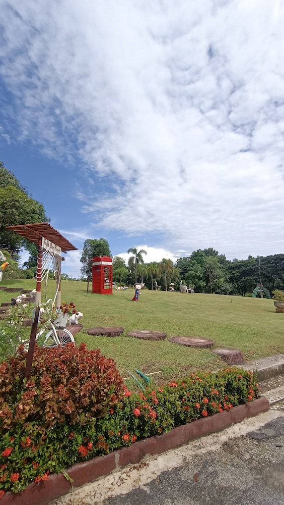 Touch Star Resort 60/66