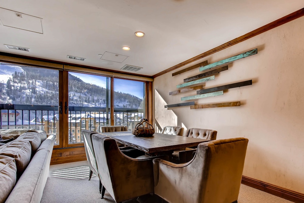 The Vail Spa Condominiums 53/76