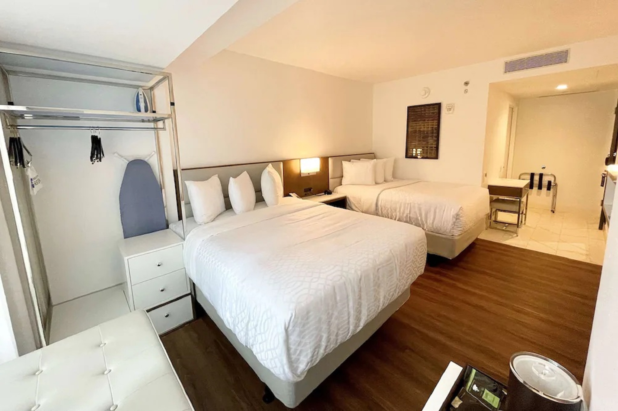 غرفة بسريرين مزدوجين لذوي الإعاقة، Best Western Premier Empire State Hotel 6/8