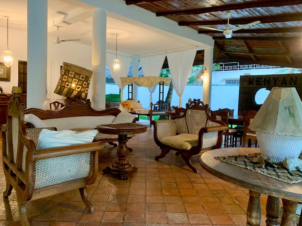 Kenyan House Boutique Hotel 15/36