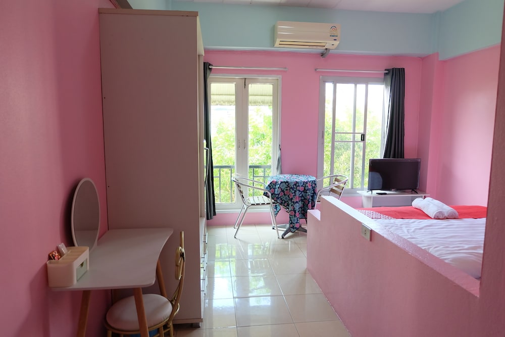 OYO 75429 101 Place Navanakorn 22/43