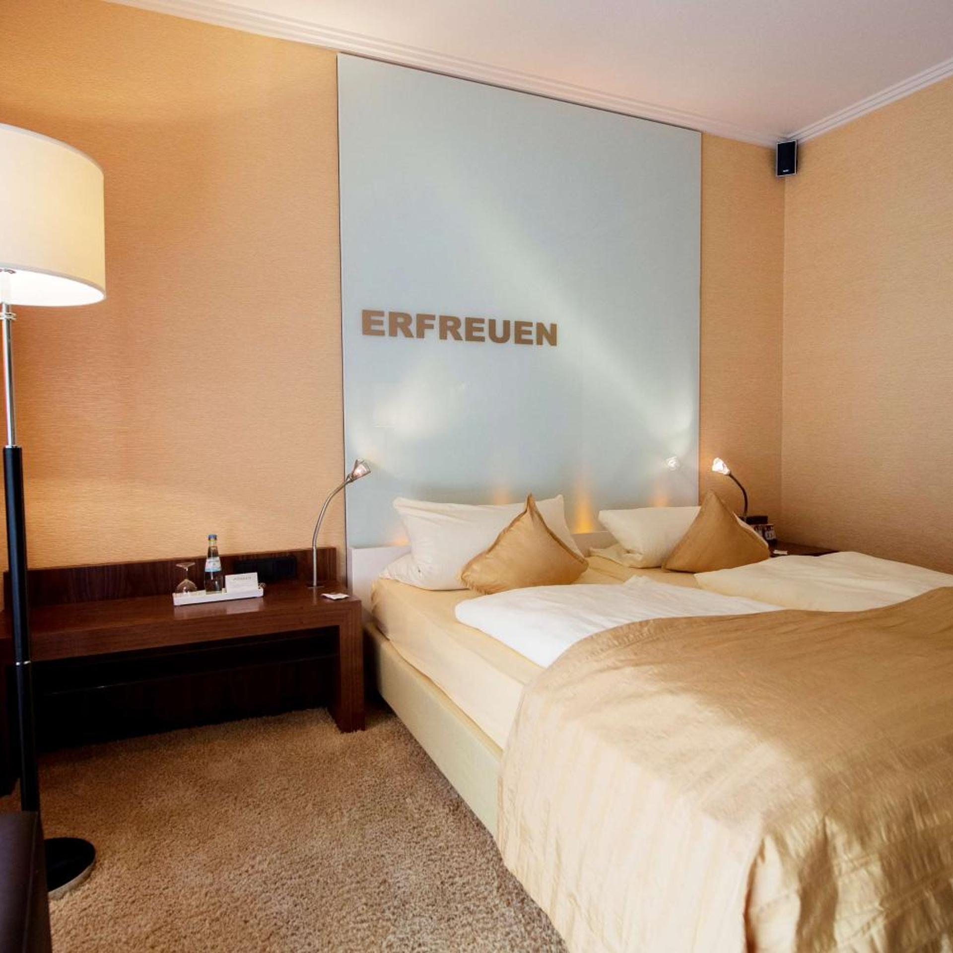 Room, Double Bed