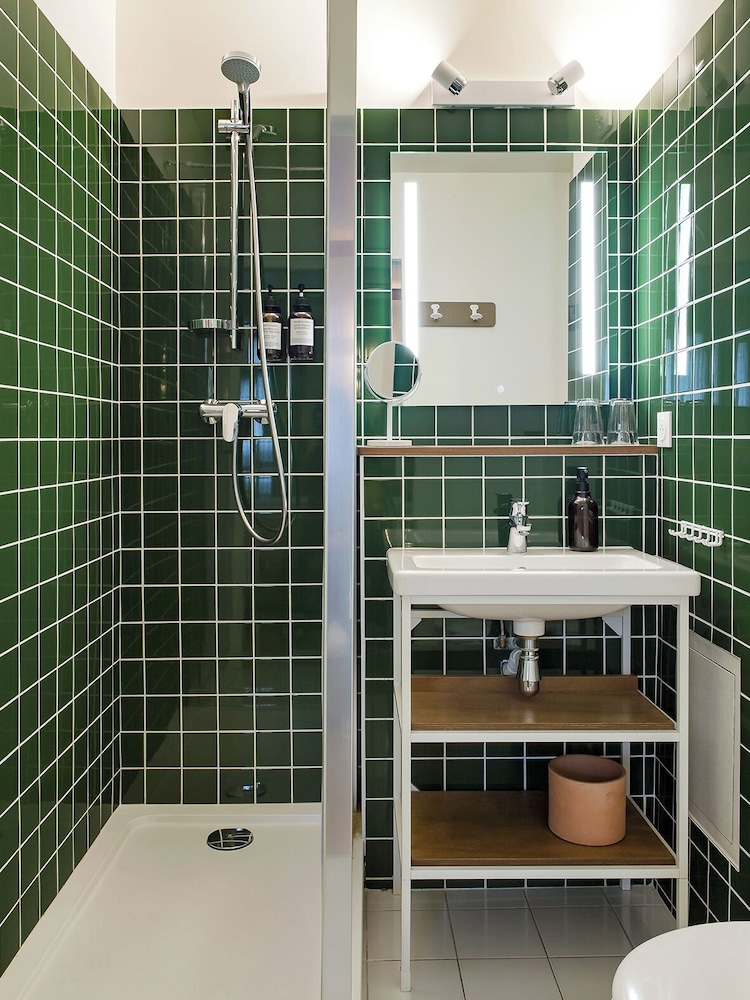 Alfred Hotels Paris Gare du Nord 30/30