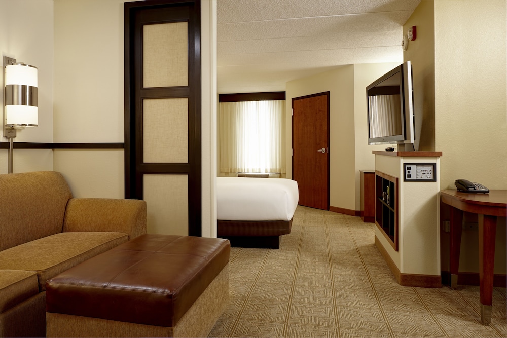 Hyatt Place Dallas/North Arlington/Grand Prairie 50/64