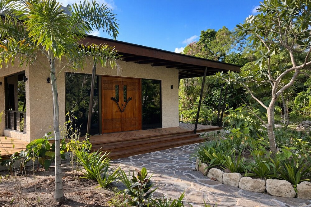 Serenity Island Resort 6/50