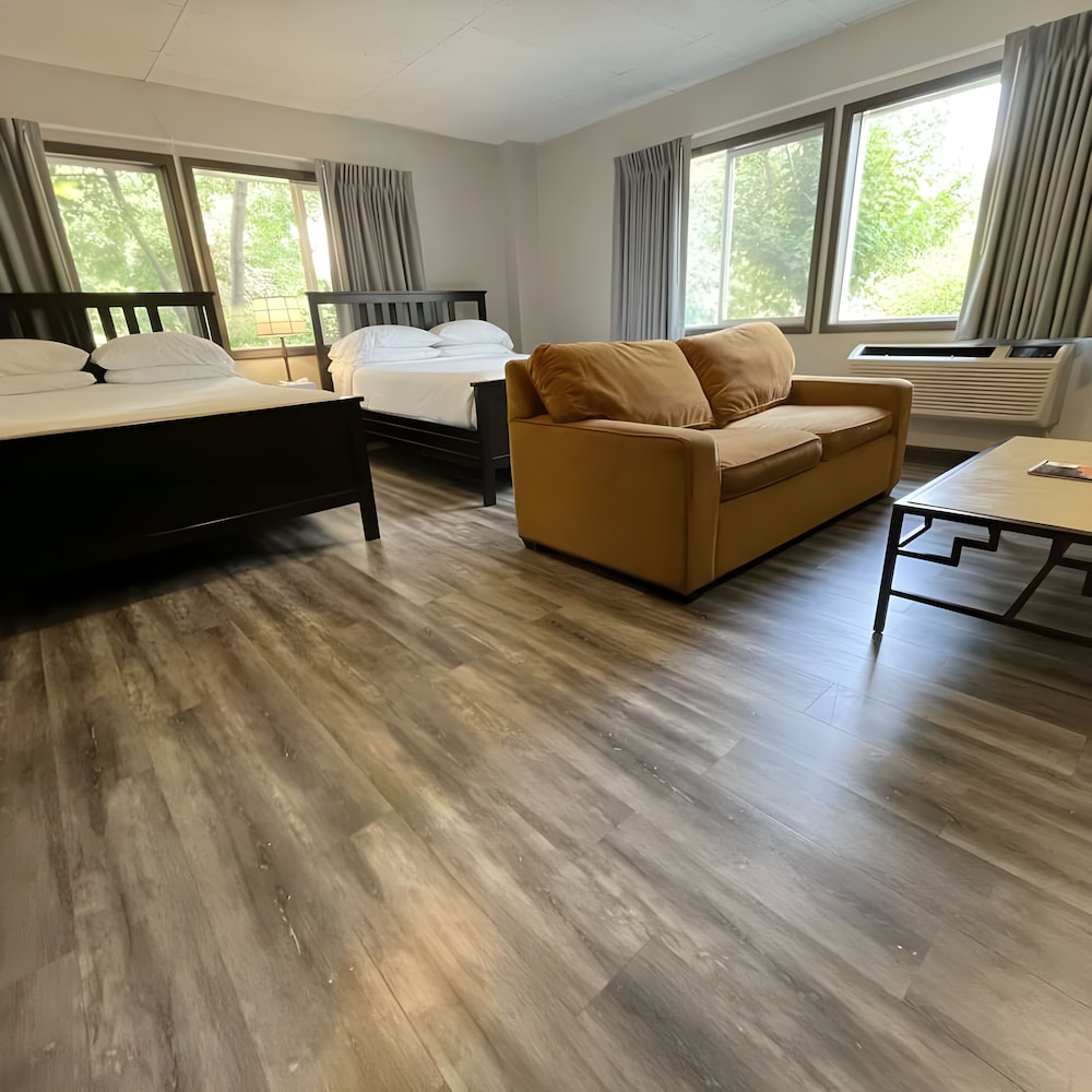 Boulder Twin Lakes Inn 26/49