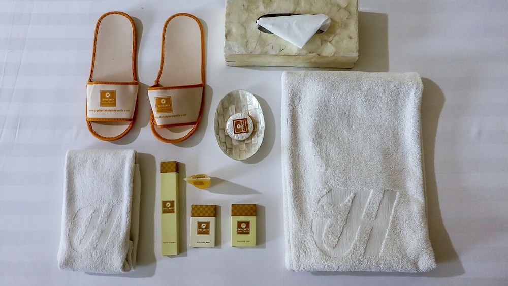 科莫多弗洛雷斯查雅加达套房酒店(THE JAYAKARTA SUITE KOMODO FLORES) 图片3