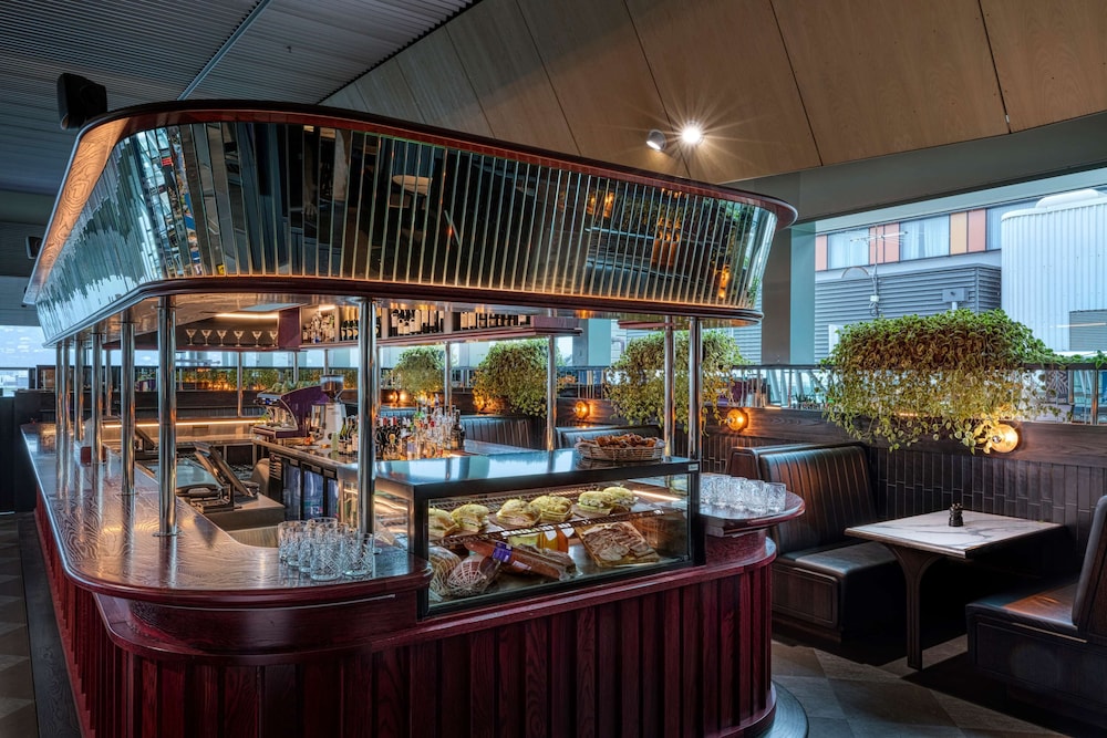 Rydges Wellington Airport 44/64