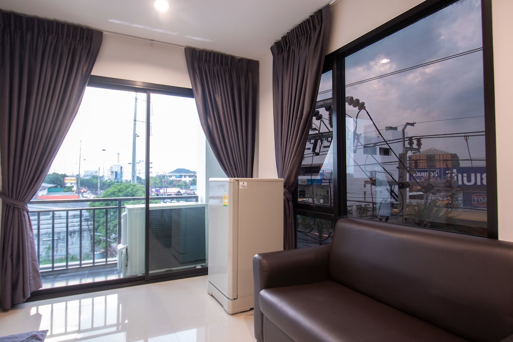 Baan Paknam Hotel 23/26