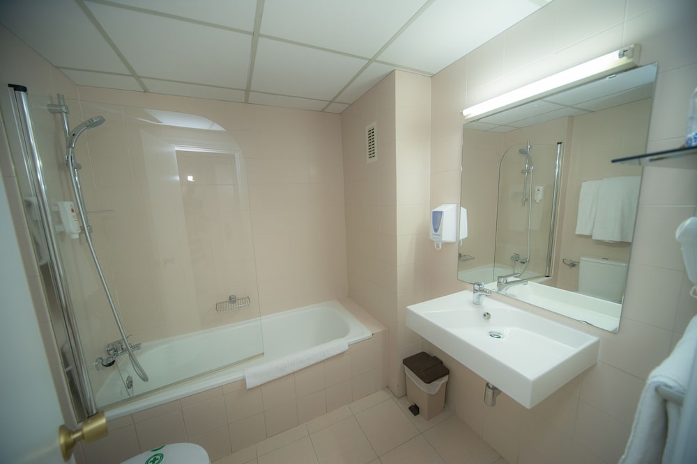 Gran Hotel de Jaca 48/50