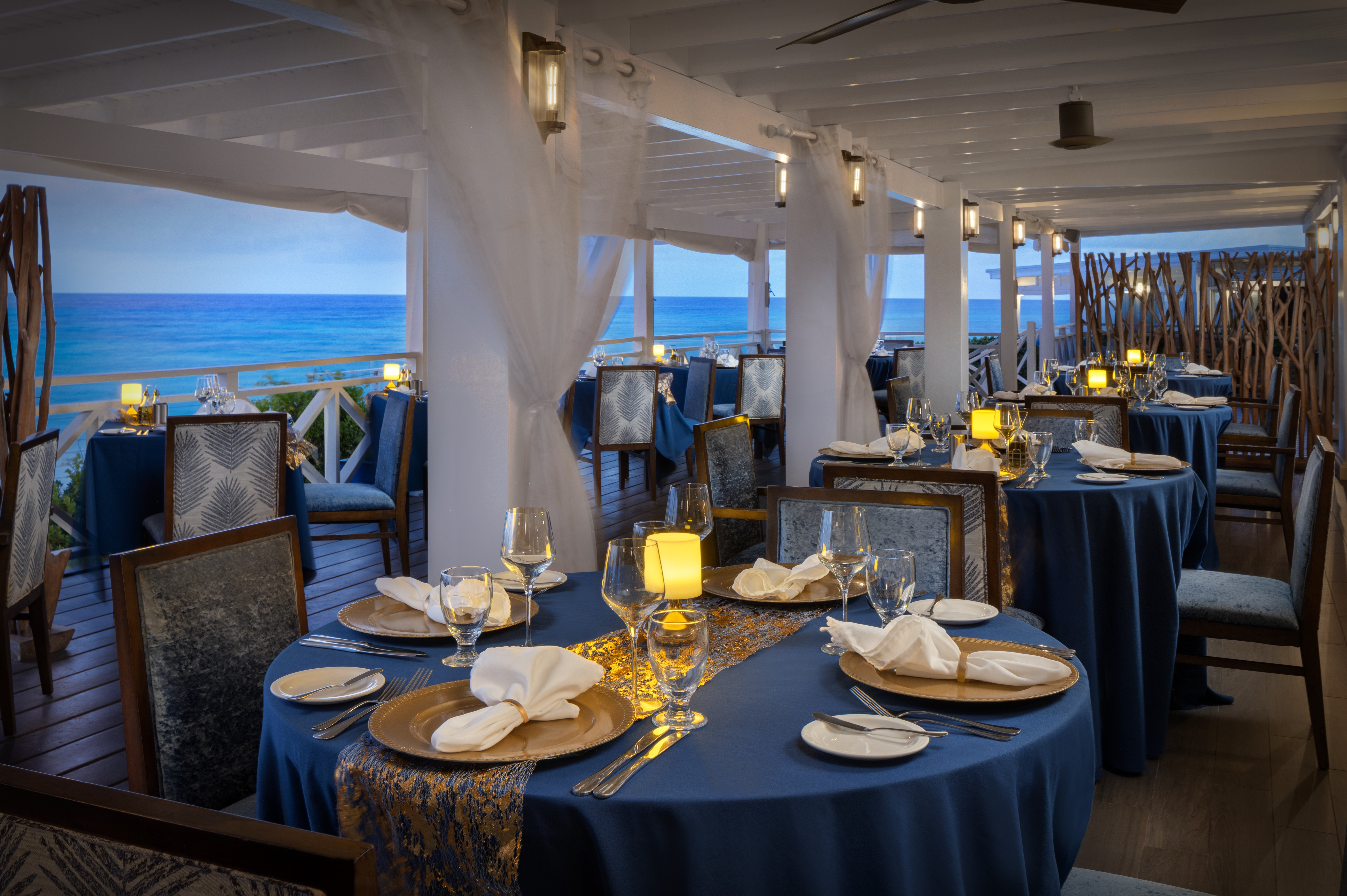 Sea Breeze Beach House 52/72