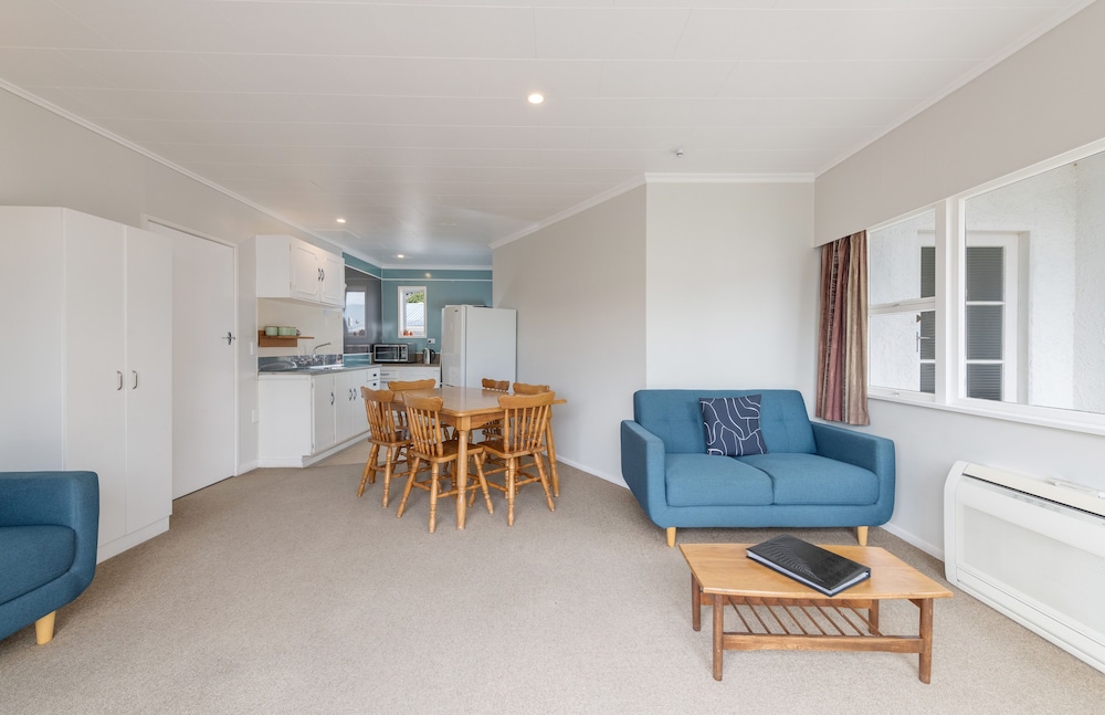 Abbey Court Motel 17/32