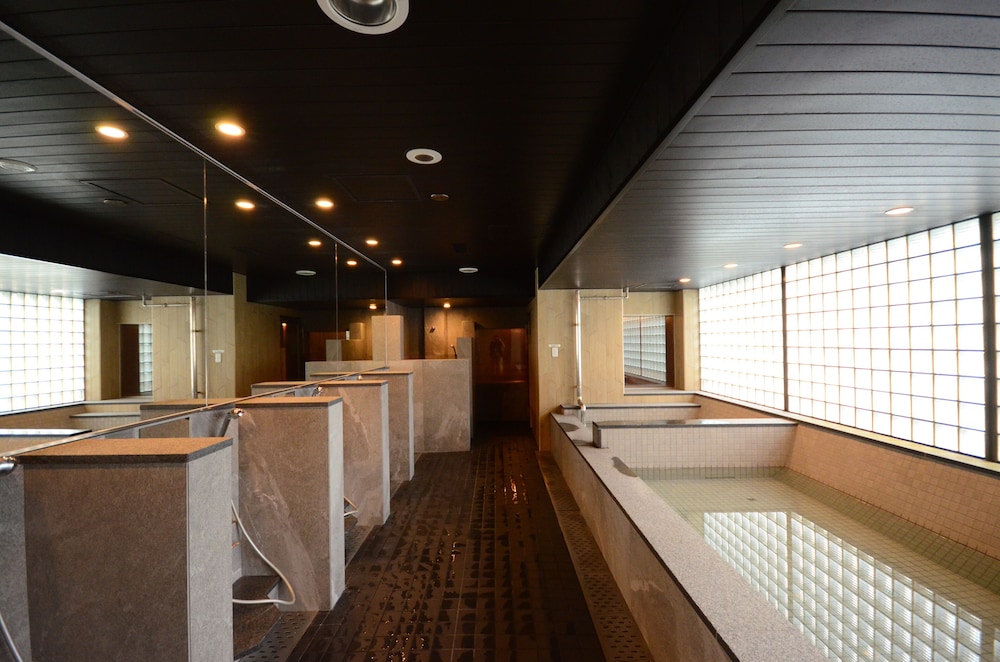 First Cabin Midousuji Namba Gender Specific 30/46