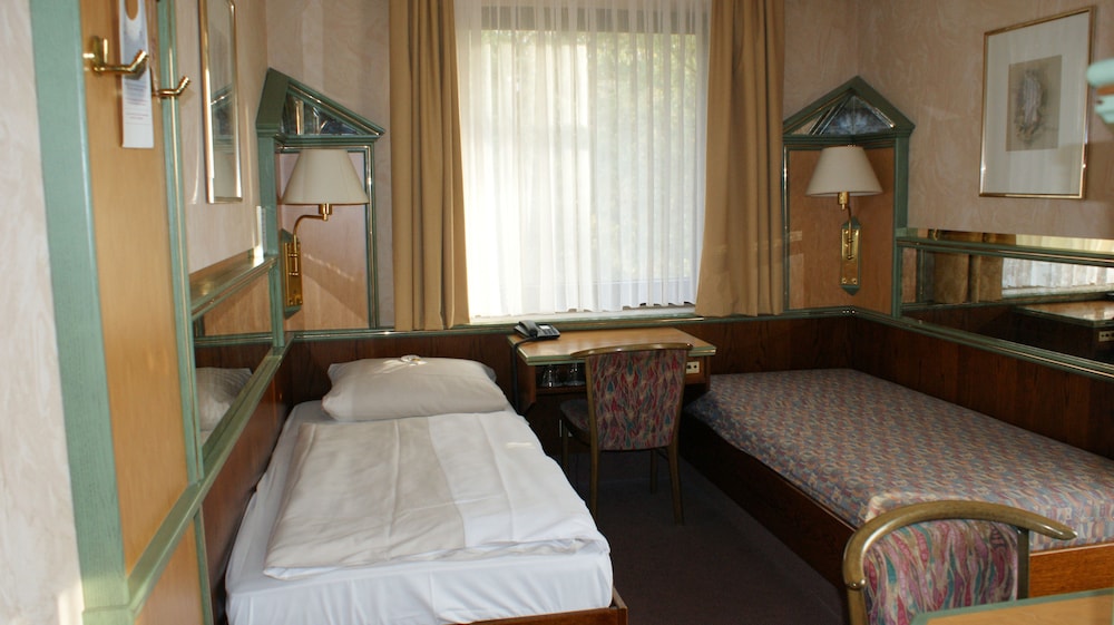 Pp-Hotel Grefrather Hof 9/28