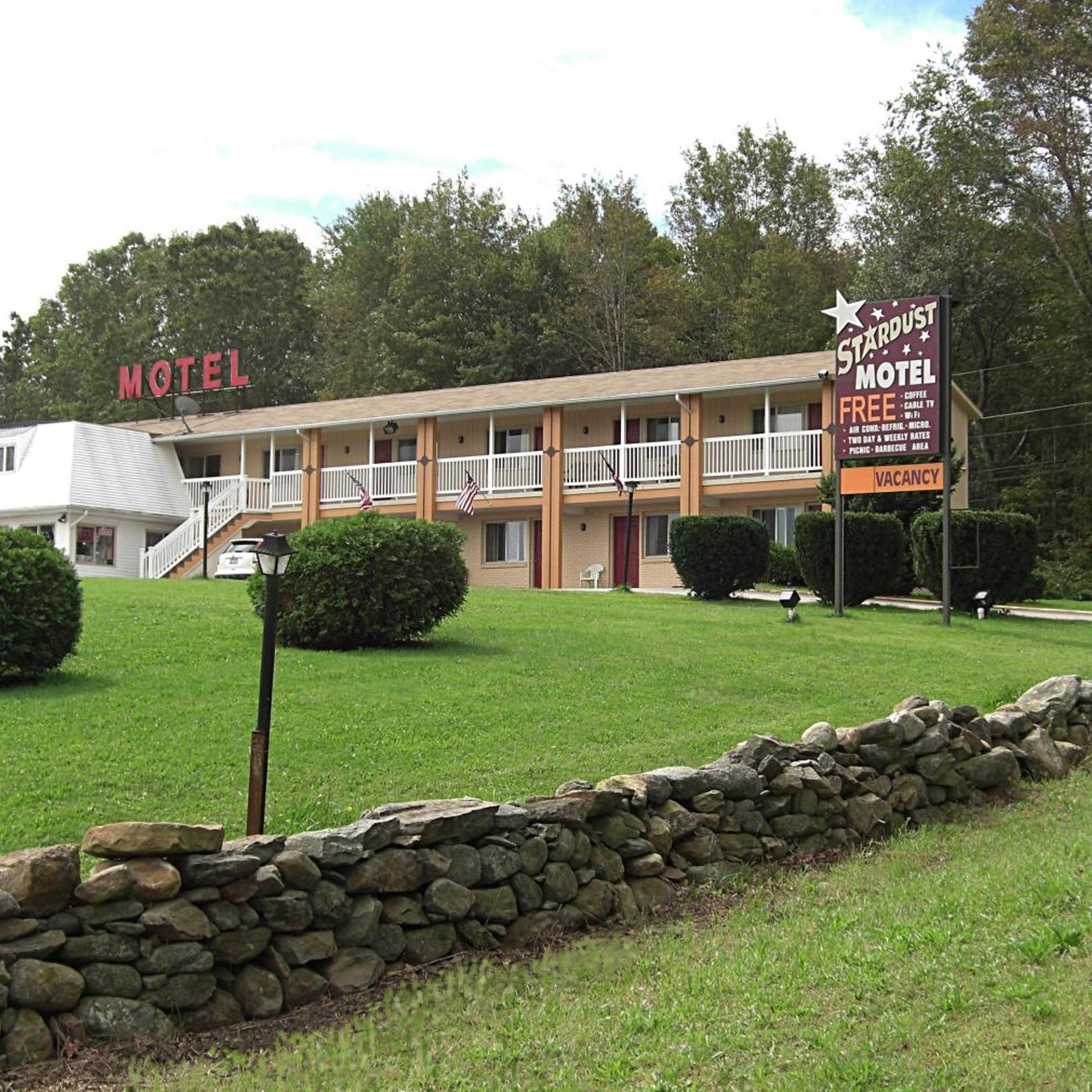 Stardust Motel 29/30