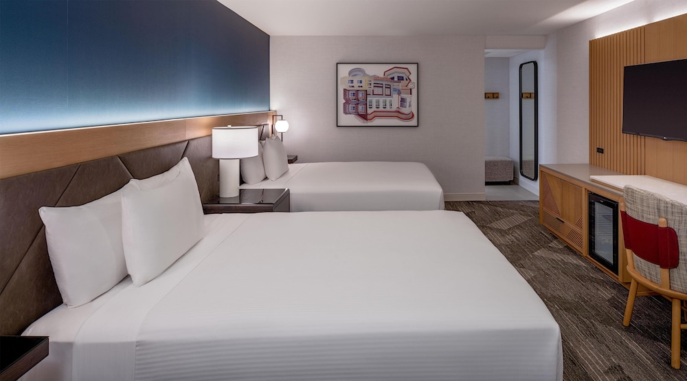 Room, 2 Queen Beds, Bay View