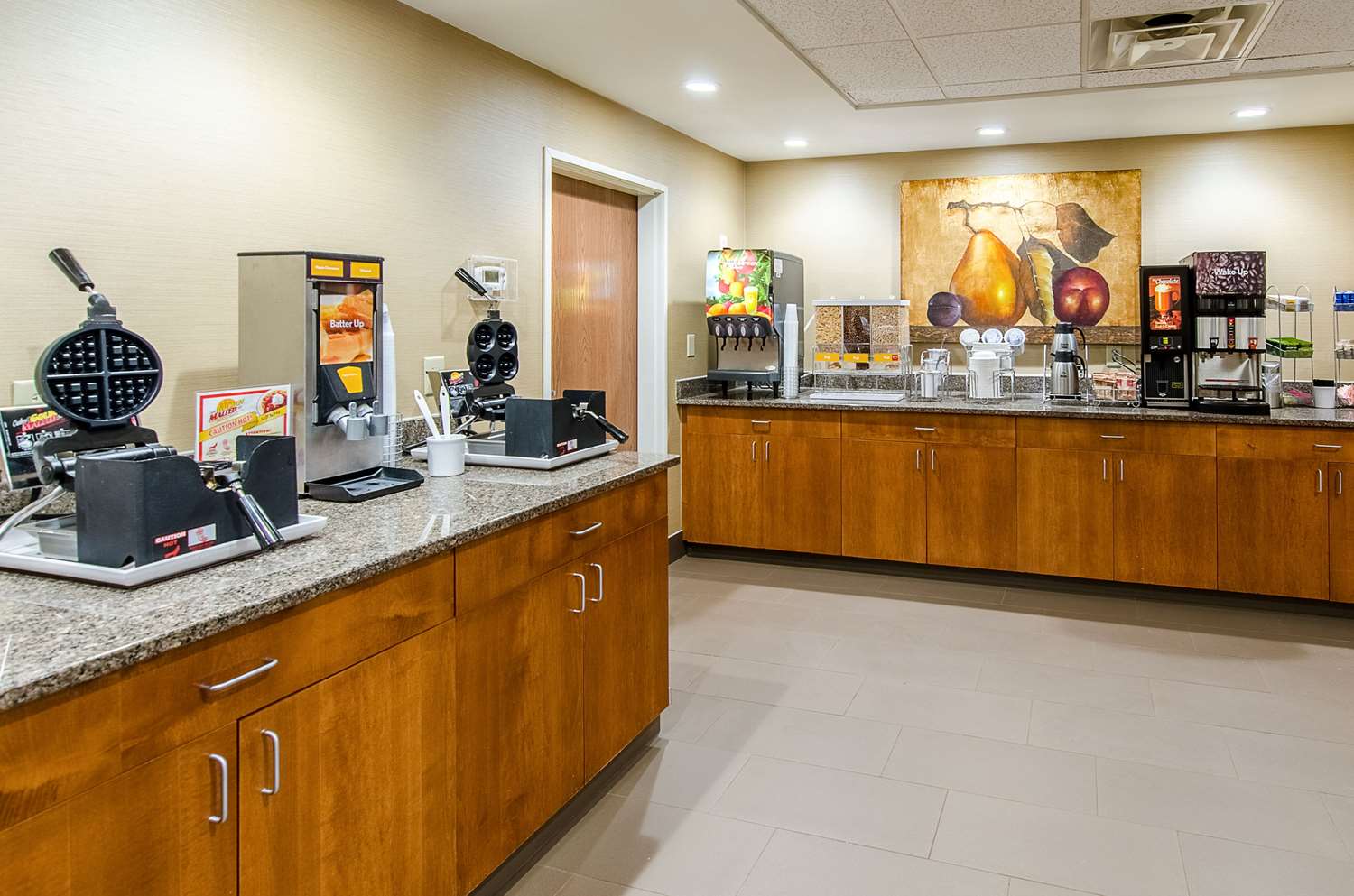 Comfort Suites Wytheville near Conference Center 3/17