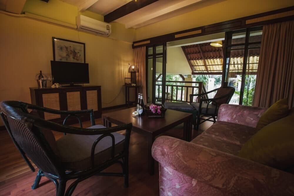 Natural Park Resort Pattaya 30/50