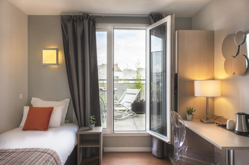 Diese Hotel Bastille 33/50