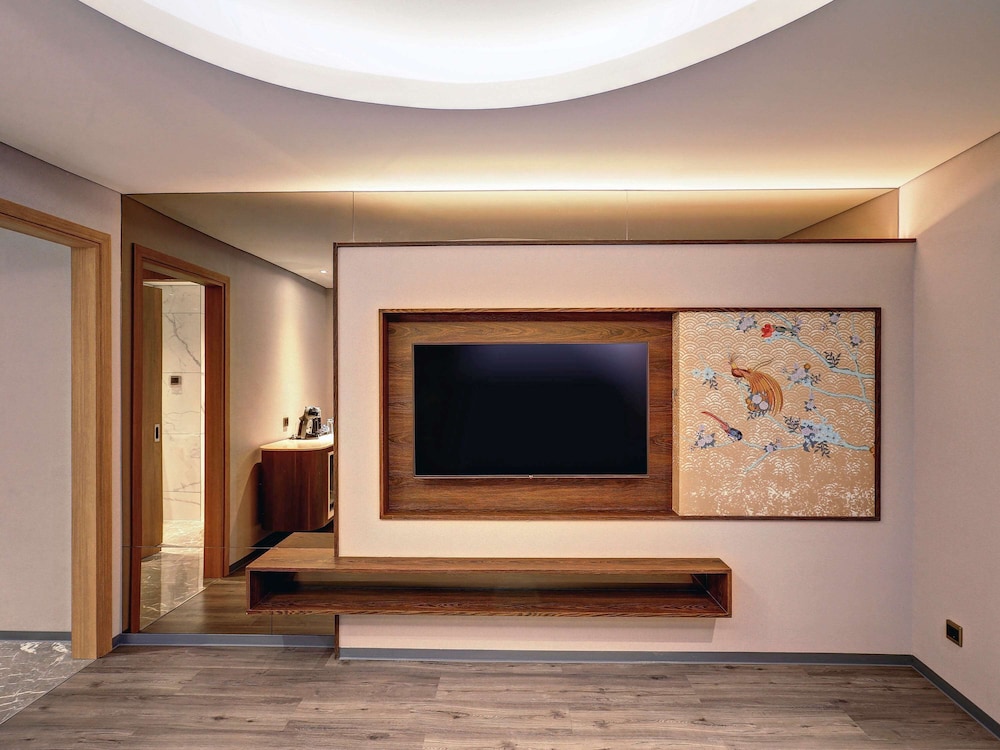 Mercure Jakarta Gatot Subroto 8/78