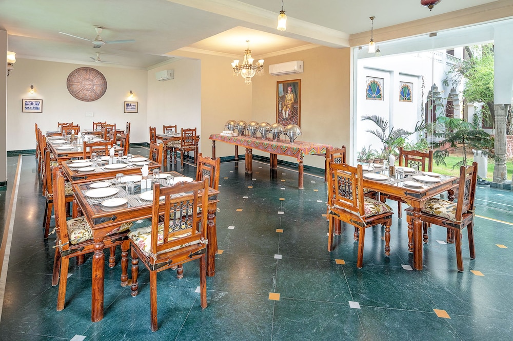 Rajasthan Palace Hotel 38/50