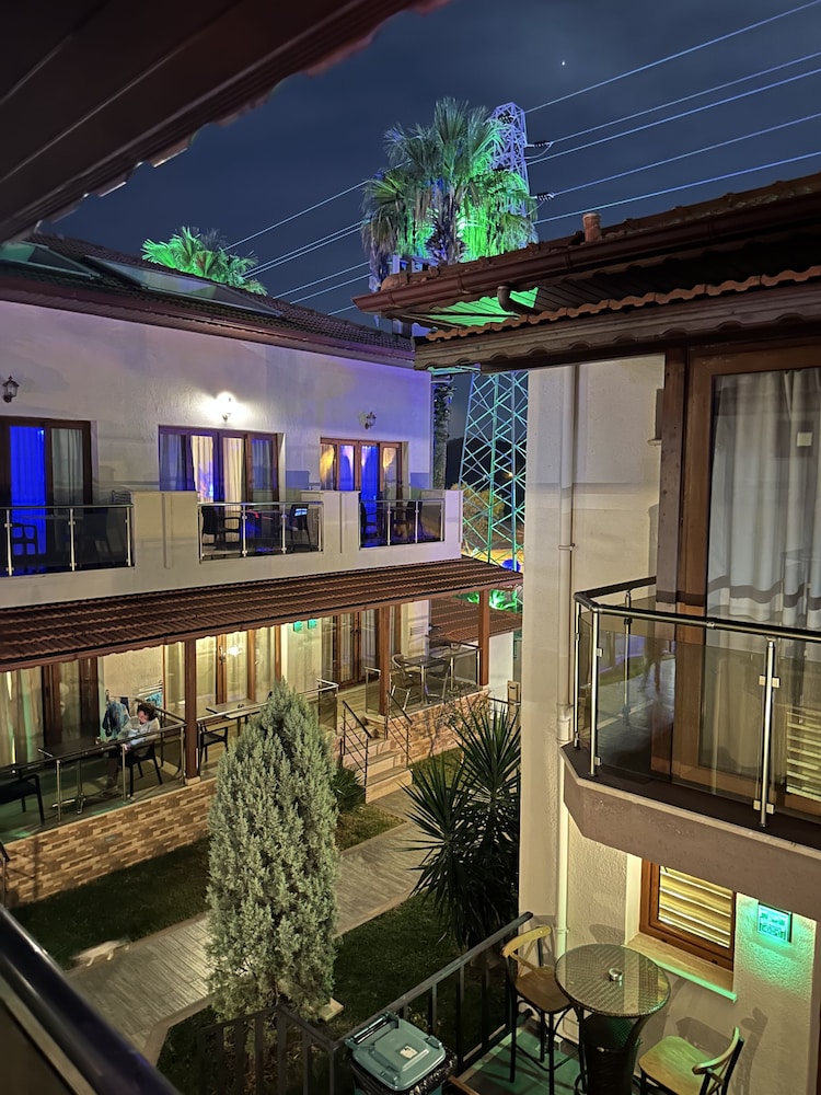 Dolphin Apart Hotel Sarigerme 7/67